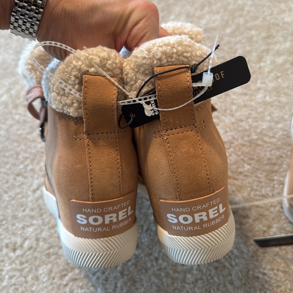 Sorel Out and About Cozy tawny sea salt waterproof boot shoe pull on 7.5 9.5 - Picture 10 of 11